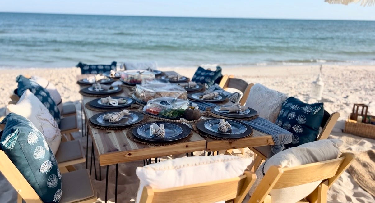 Island Picnics and Weddings